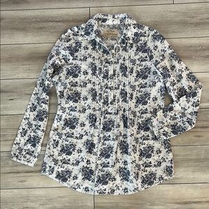Old Ranch blue and white floral long sleeve blouse size small